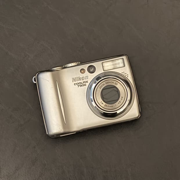 니콘 쿨픽스7900