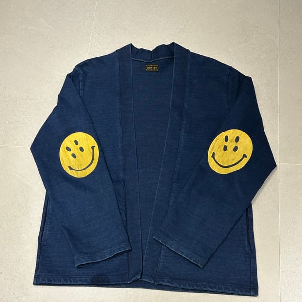 캐피탈 스마일 가디건