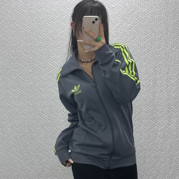 아디다스 Y2K 유로파 네온삼선 져지 집업 100 C08104