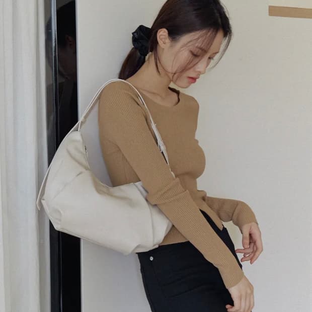 오브히 로에브 호보백 아이보리