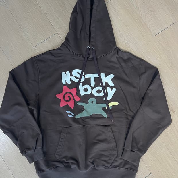 네스티킥 후드티