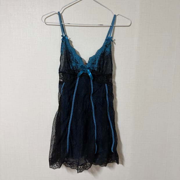 에블린 S 미쿠 슬리브리스 슬립 아케호무 큐빈 파우닝 레이어룸 란제리