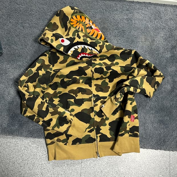 베이프 샤크 후드집업 고어텍스 황계 xl