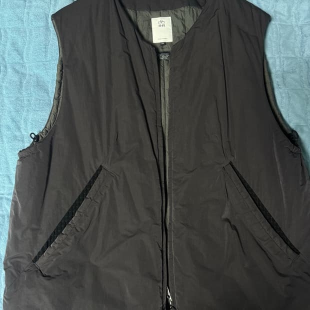 4) 폴리테루 패디드 베스트 조끼 딥차콜