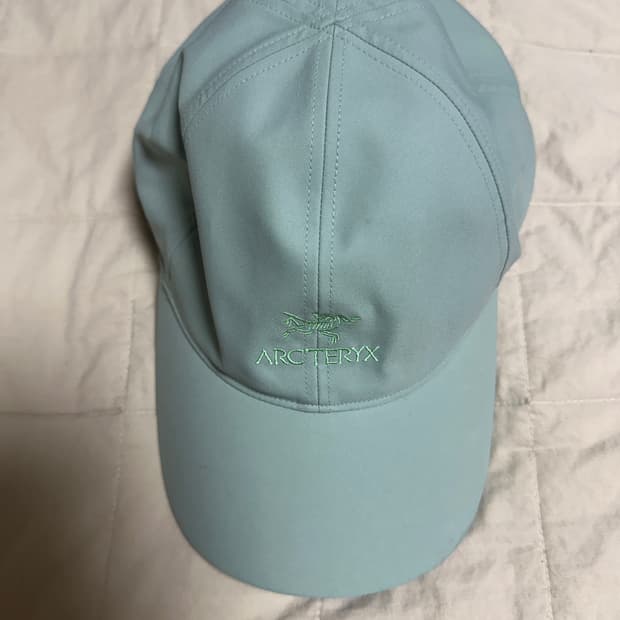 아크테릭스 모자