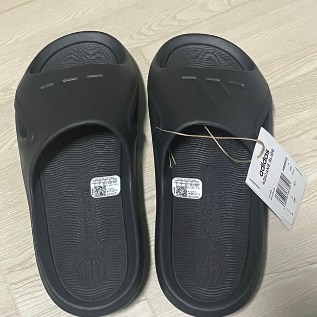 아디다스 아디케인 슬리퍼 블랙 250 새상품
