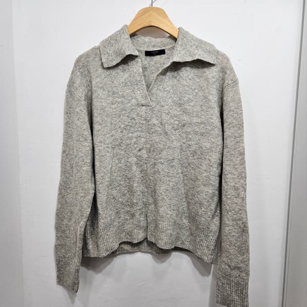 탑텐(TOP10) 카라 브이넥 울혼방 니트