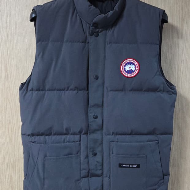 (착샷) 캐나다구스 크루 프리스타일 패딩 베스트 