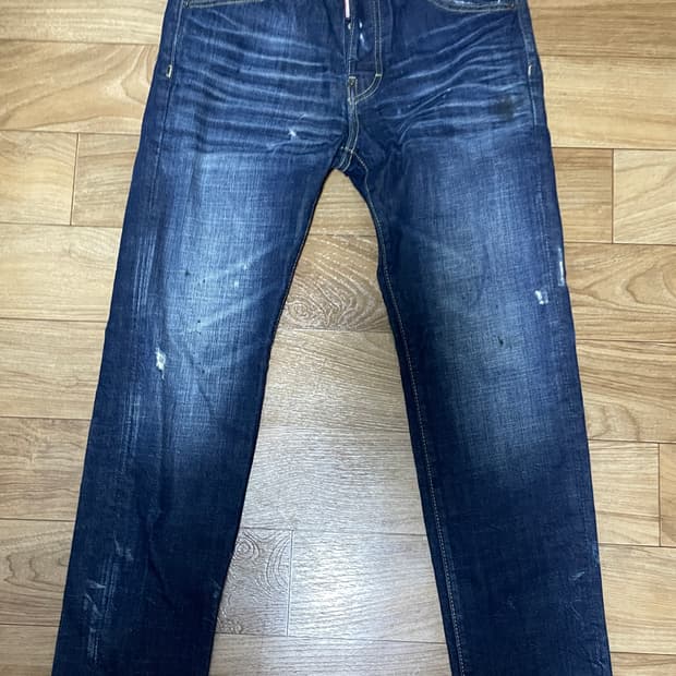 디스퀘어드2 워싱 데님 청바지