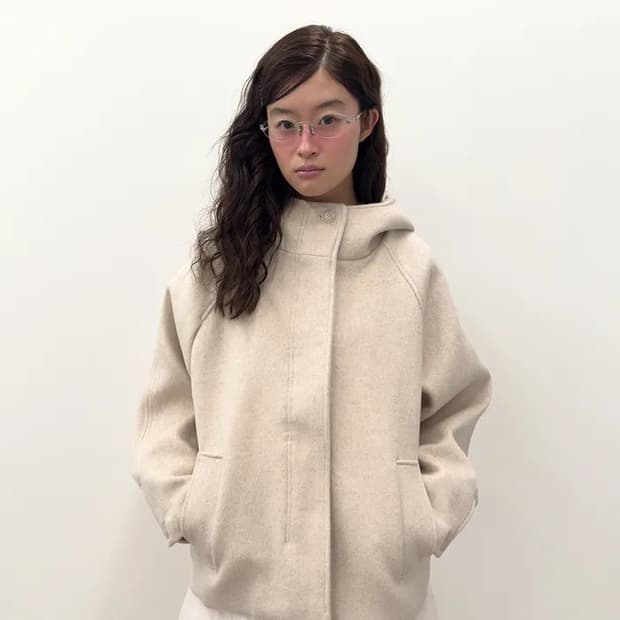 타입서비스 하프코트 오트밀 새상품
택 비닐그대로 있음