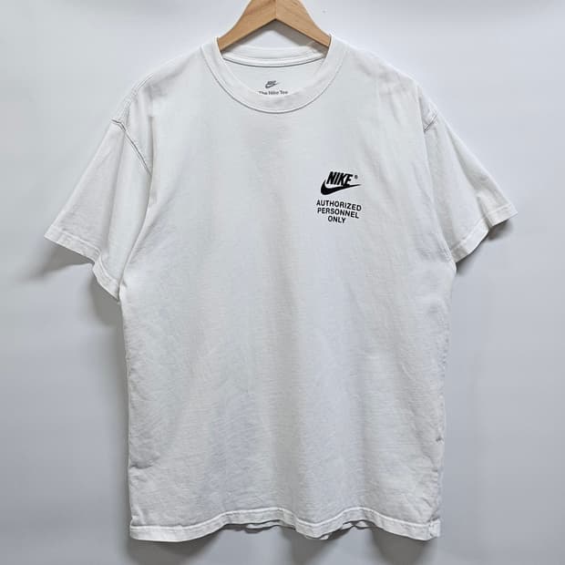 나이키 오서라이즈 반팔티셔츠 XL
