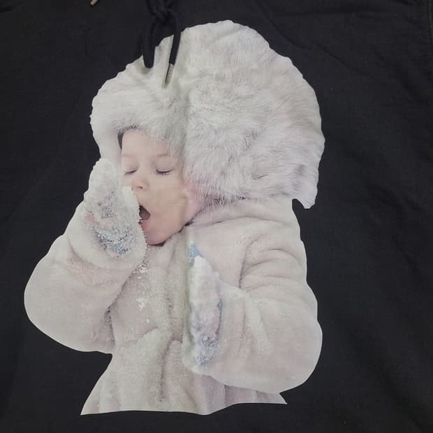 아크메드라비 후드티