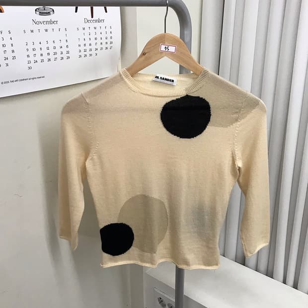 질샌더 도트 니트