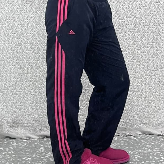 아디다스 Y2K 대장급 핑크삼선 바람막이 트랙팬츠 95 C08145