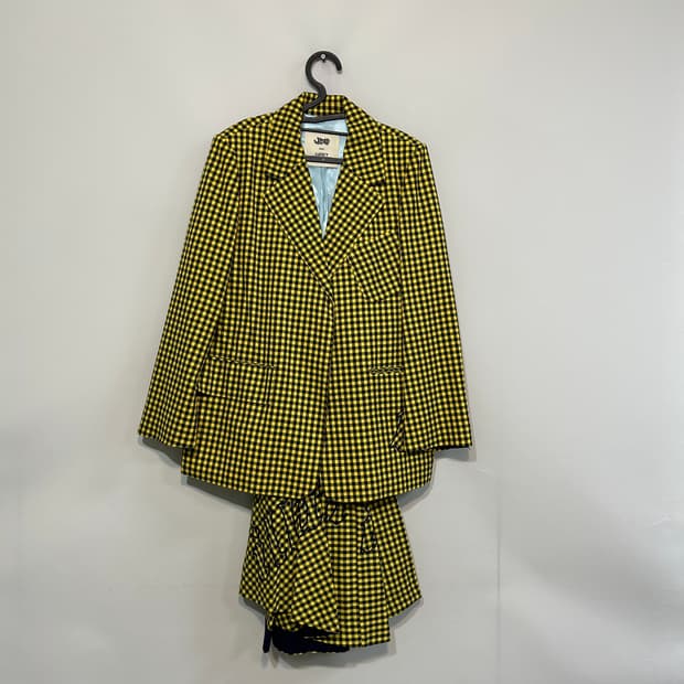 럭키슈에뜨 20SS 셋업 자켓 + 치마 38사이즈