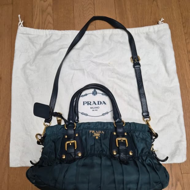 (정품) 프라다 나일론 고프레 크로스백(여자 명품 가방 숄더백 토트백)