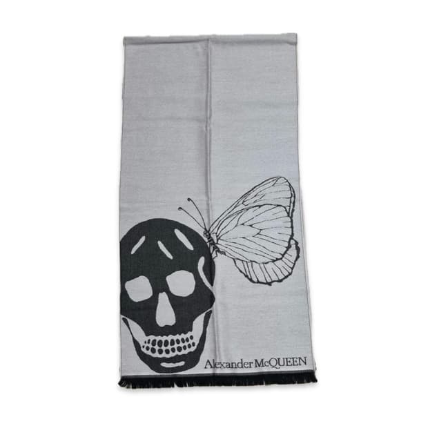 Alexander McQueen skull wool muffler