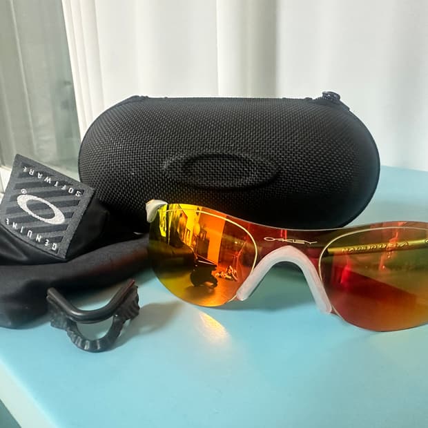 오클리 제로 0.4 선글라스