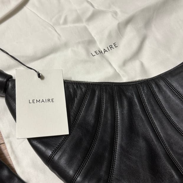 르메르 범백 크로와상 스몰 블랙