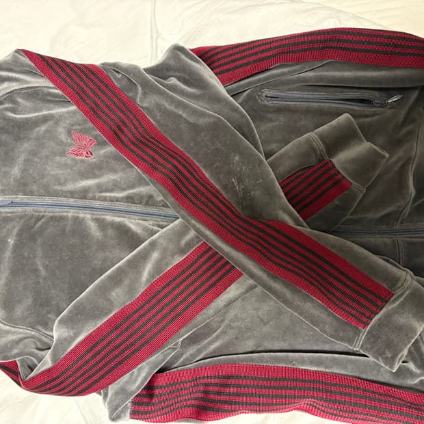 니들스 벨루어 트랙 자켓 판매