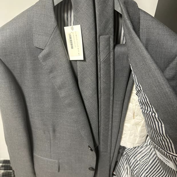 [2] 21ss 톰브라운 클래식 시그니처 수트 120