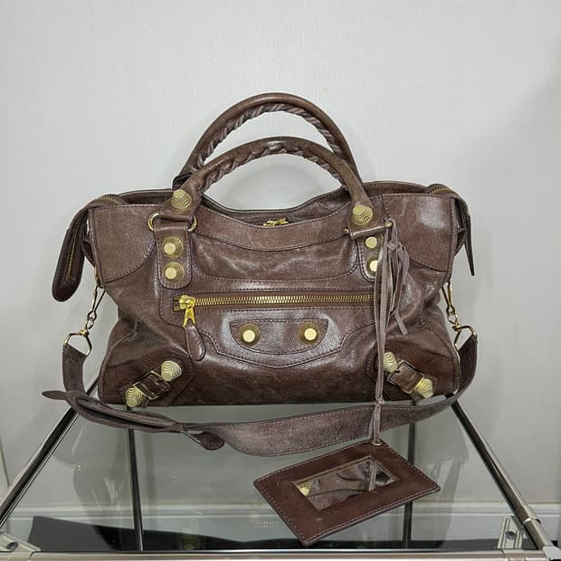 발렌시아가 시티백 자이언트 램스킨