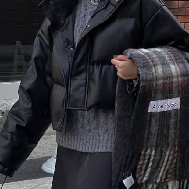 트리밍버드 가죽 패딩 블랙