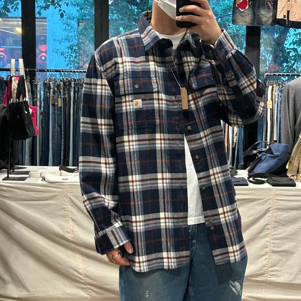 L) 칼하트 WIP 루즈핏 투포켓 워크웨어 체크 셔츠