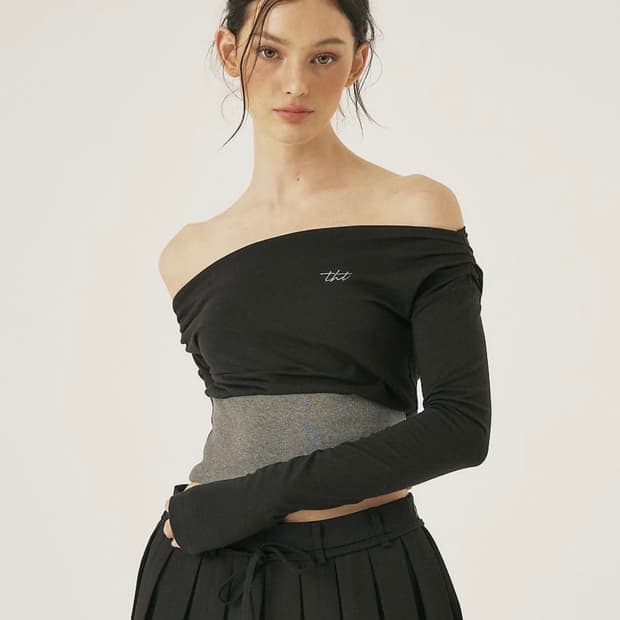 쓰리타임즈 립 오프숄더 티셔츠 m