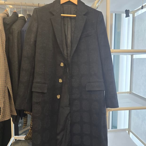 아미 폴카닷 롱 코트 44(90)