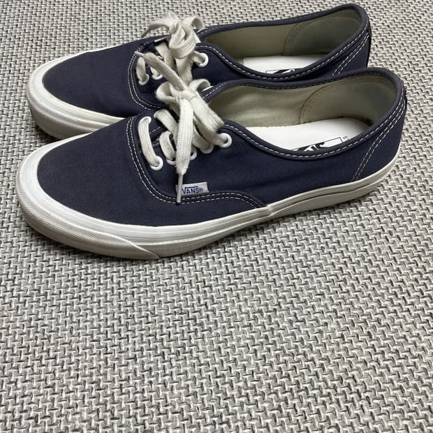 반스 볼트 어센틱 네이비 270