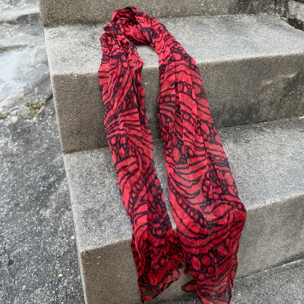 Vintage red pattern scarf 