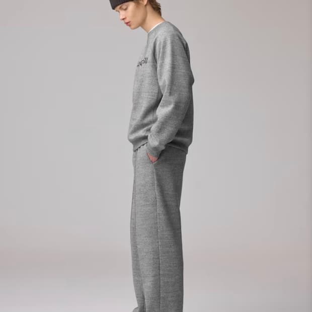 gu x 엔지니어드 가먼츠 스웻셋업 네이비