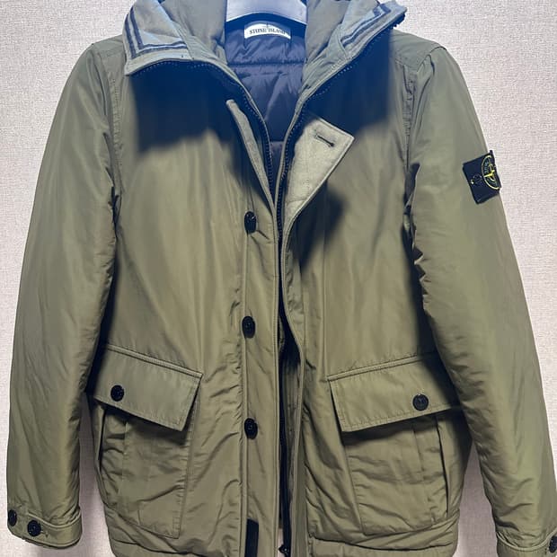 19FW 스톤아일랜드 마이크로랩스 와펜 점퍼