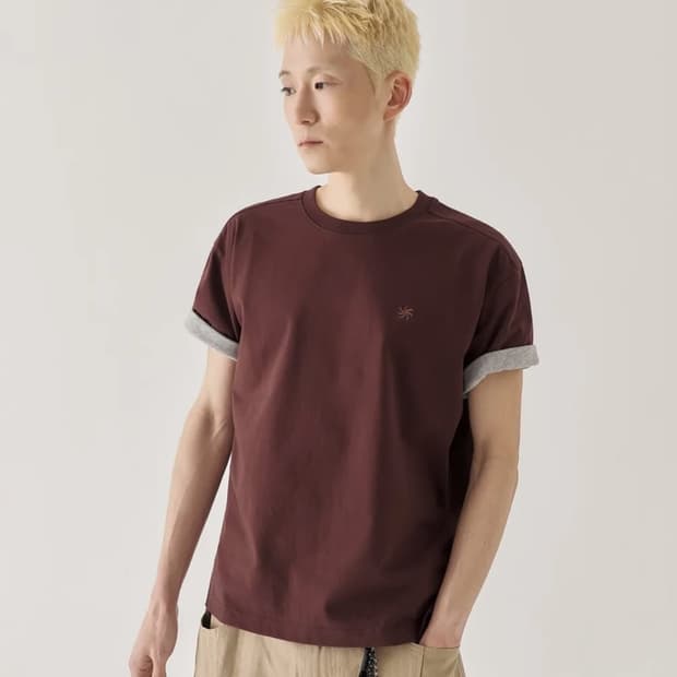 키뮤어 배색 롤업 크롭 반팔 버건디