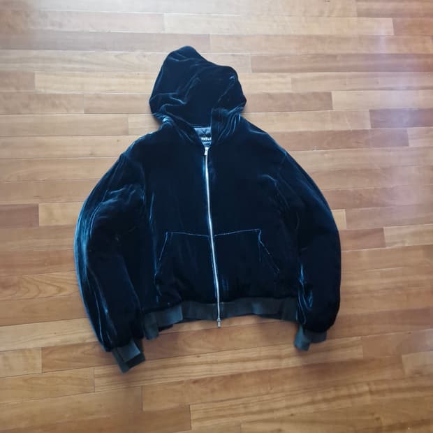 PAS 027 벨벳 인슐레이션 후드 집업 그린