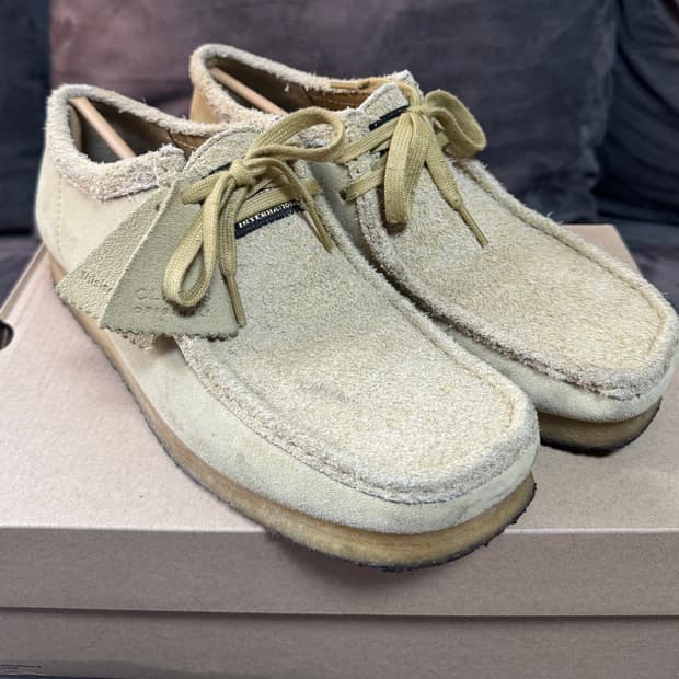 디네댓 x 클락스 왈라비 UK9