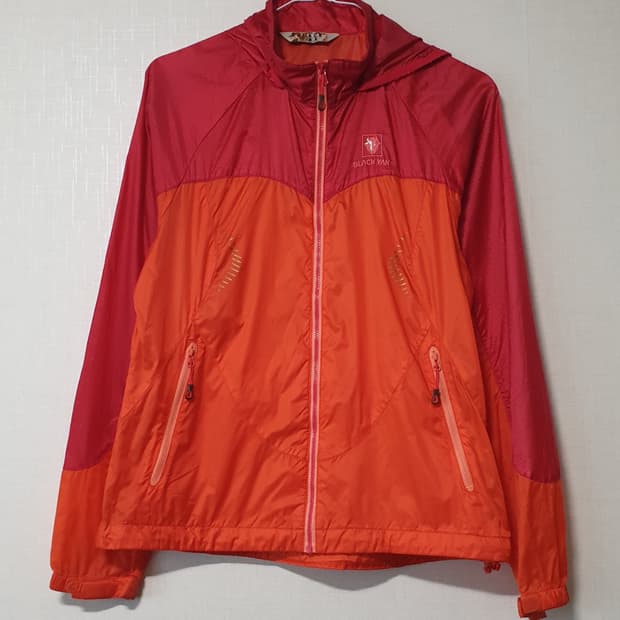 블랙야크 여성 바람막이 등산 자켓 90사이즈