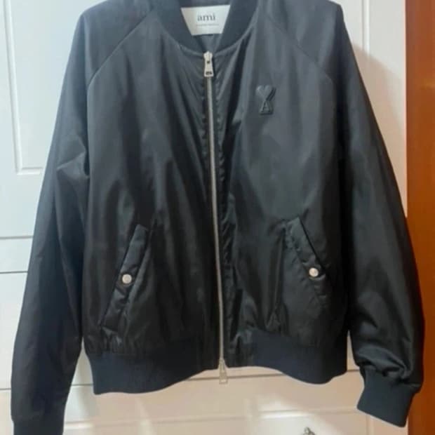 아미 봄버자켓