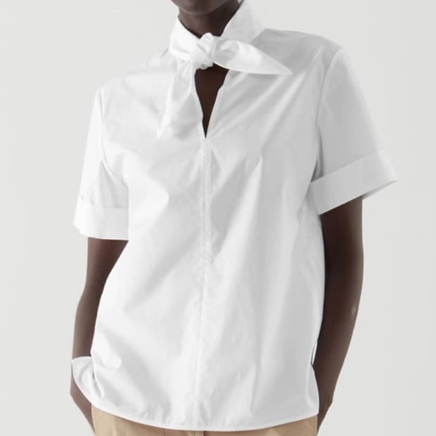 코스 여성 보타이탑 