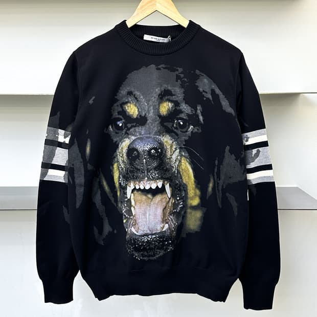 지방시 15SS 로트와일러 스웨터