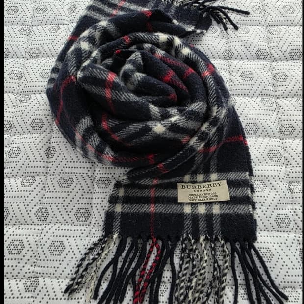 버버리 램스울 체크 머플러