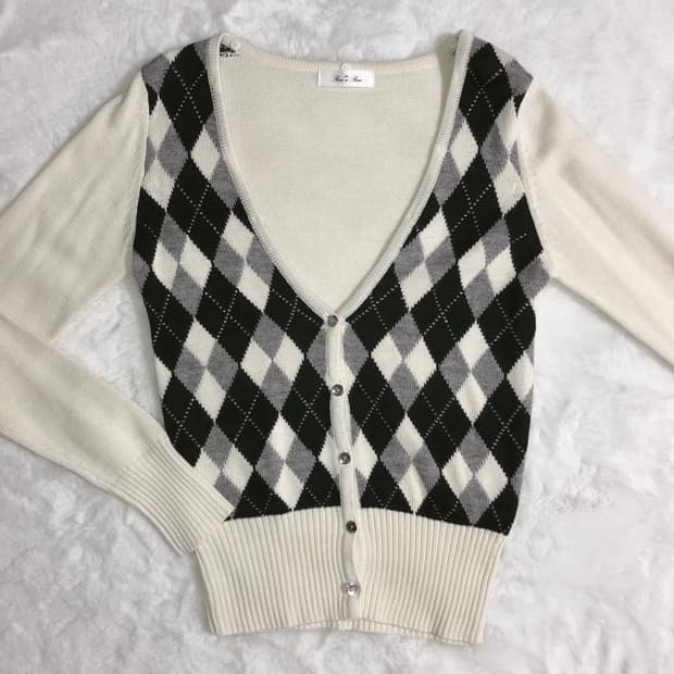 아가일 체크 로걀 가디건 빈티지 로맨틱갸루 프레피룩 무채색 공겜여주로걀탑