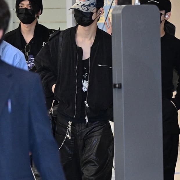 엔타이어 스튜디오 A-4 봄버 자켓 S