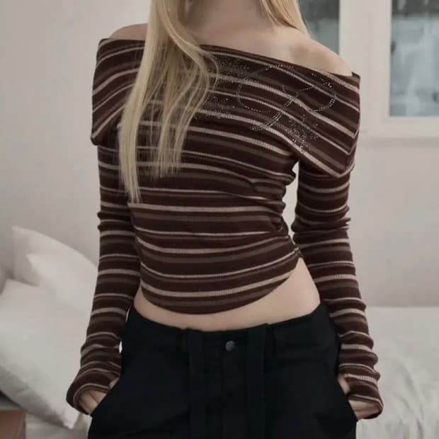 플리즈노팔로우 젬마 크리스탈 오프숄더 탑