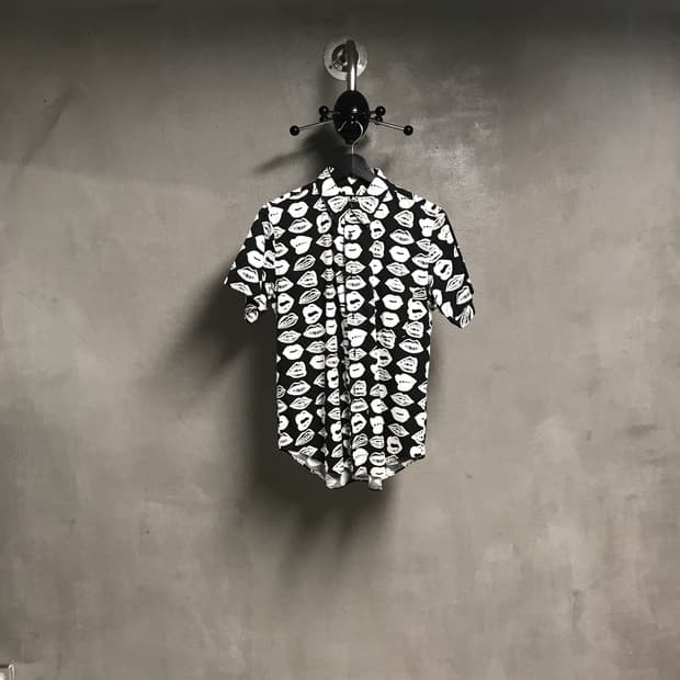 꼼데가르송 블랙 반팔 셔츠 M