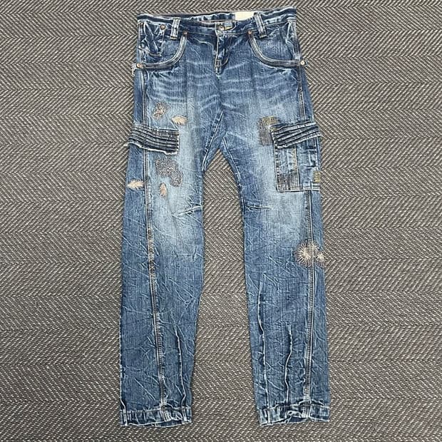 안트가우지 자수 슬림핏 데님 팬츠 v0175