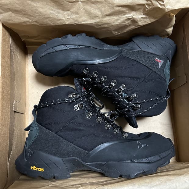 roa 로아하이킹 안드레아스 부츠