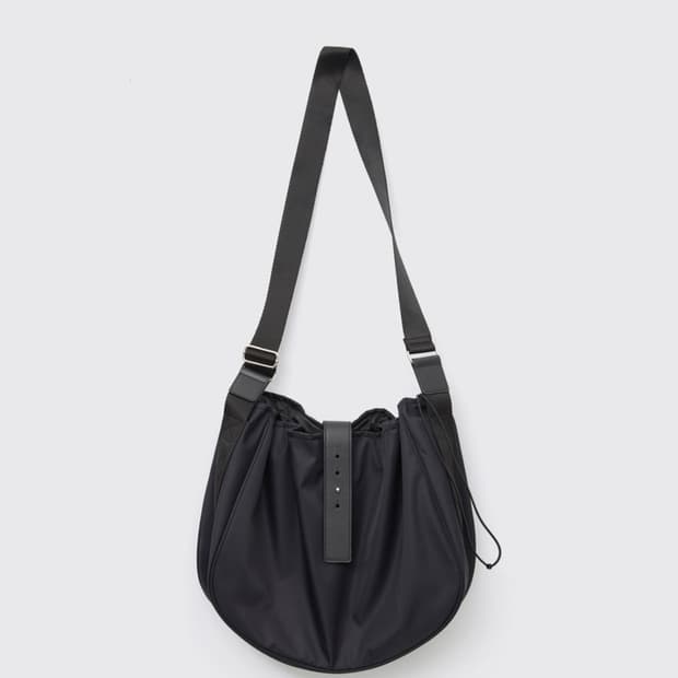 해칭룸 웨이비백 고밀도 나일론 블랙