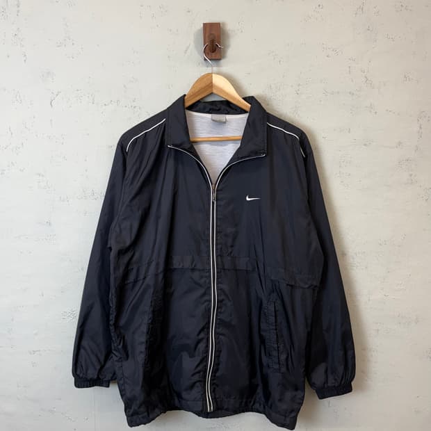 나이키 올드스쿨 스우시 바람막이 블랙